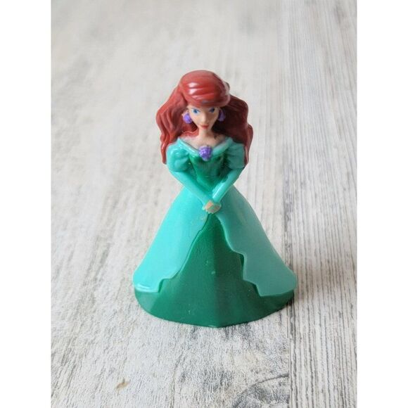 Miniature Princess Ariel green dress Little Mermaid Disney Pixar toy - Picture 1 of 5
